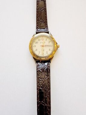 Vintage Wenger Swiss Military World Time Watch Leather Band 29mm Runs